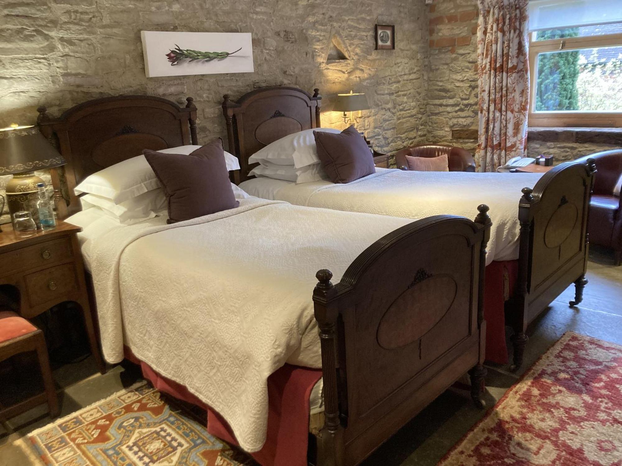 Old Downton Lodge Ludlow Szoba fotó
